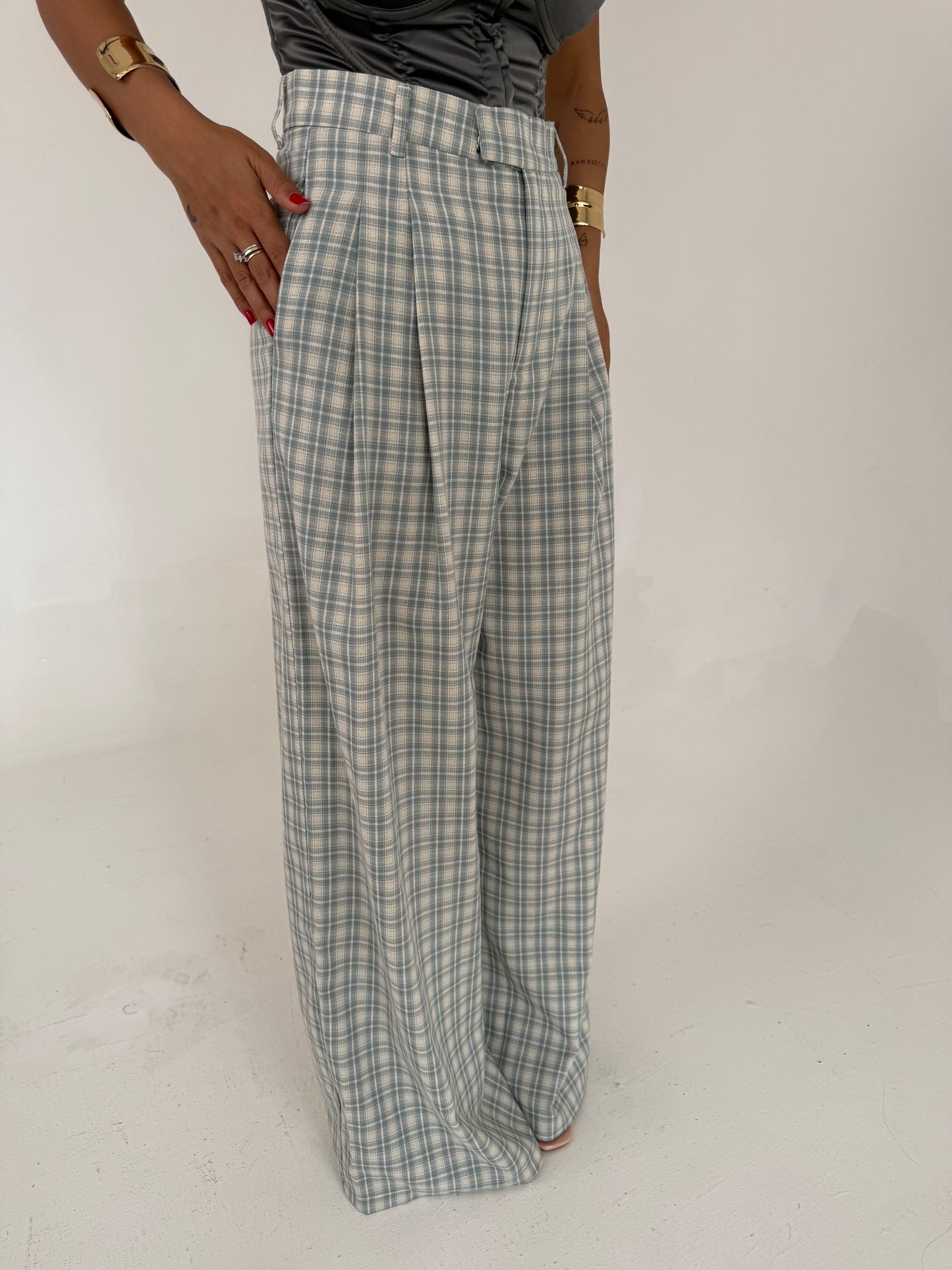 Pantalone Manila