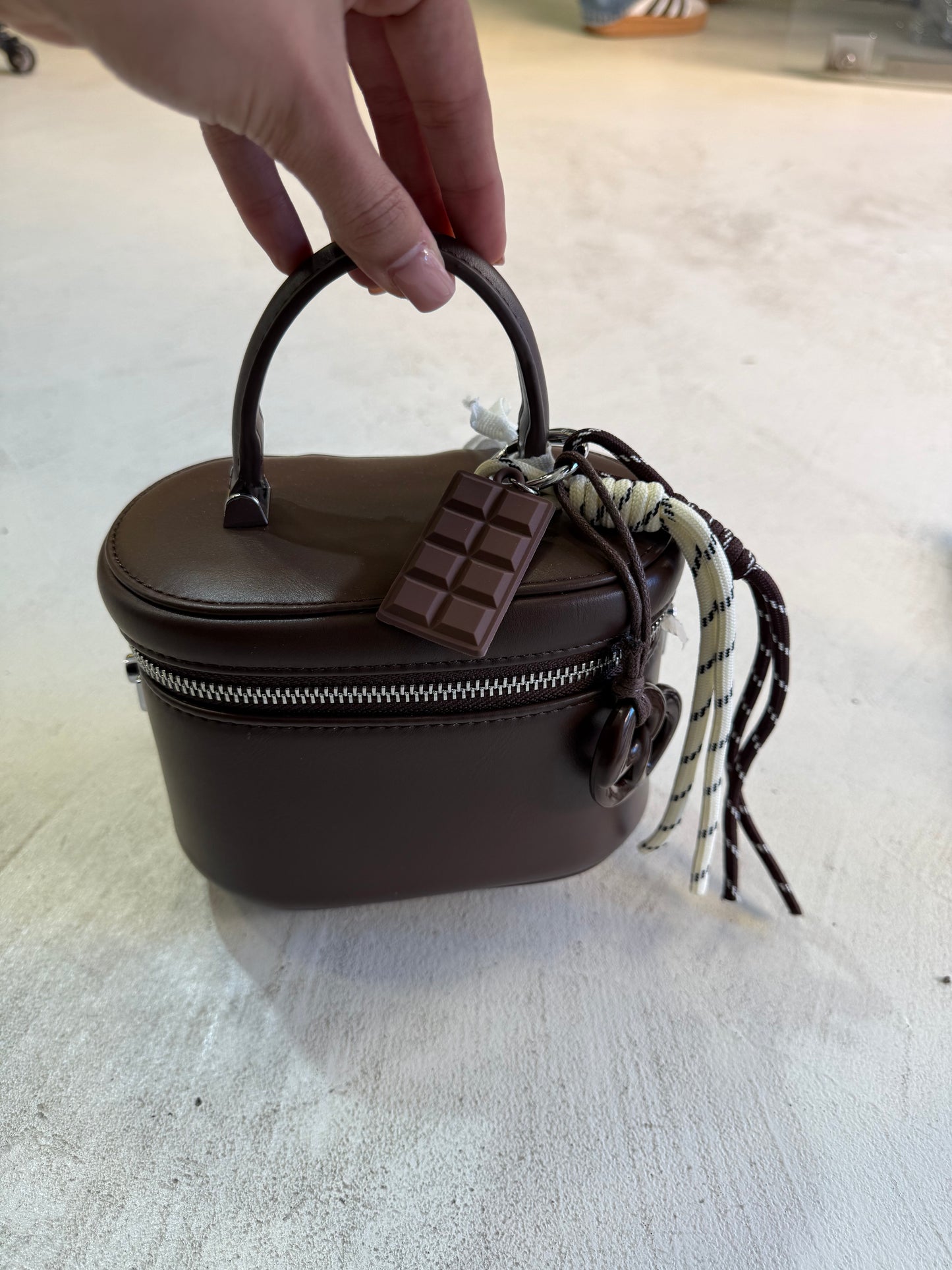 Borsa Elvy