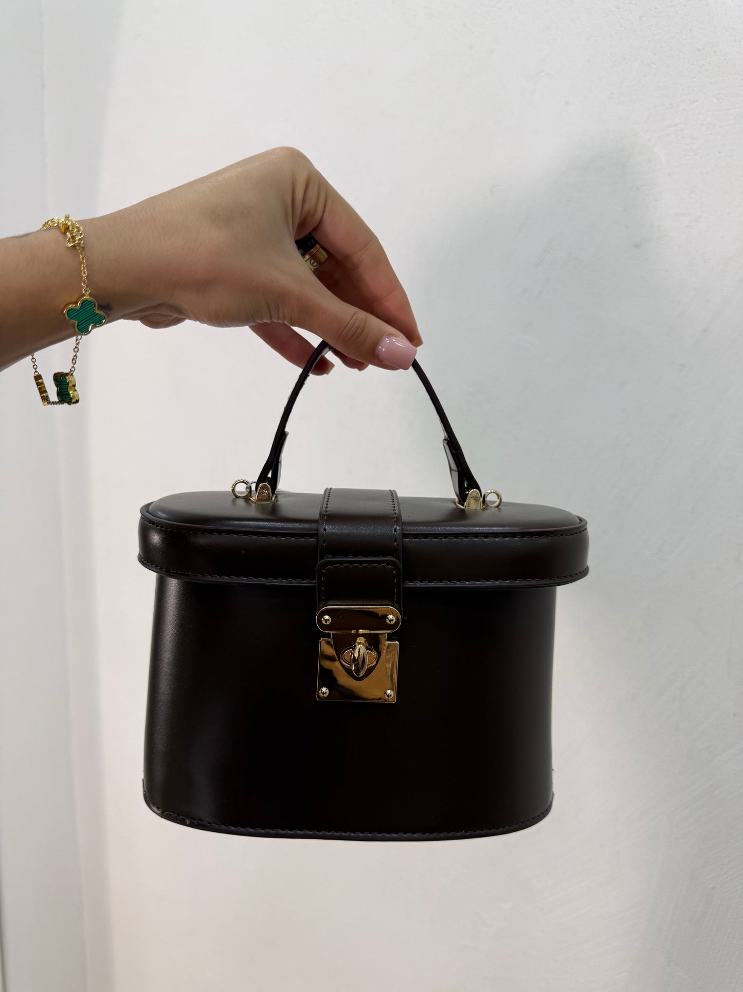 Borsa Leya