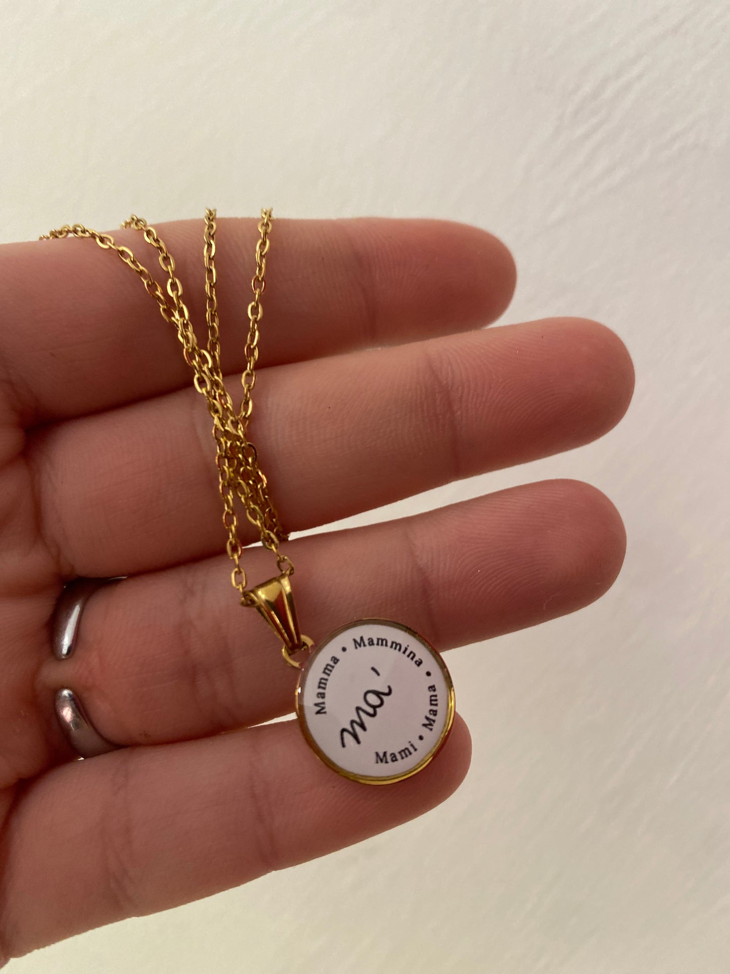 Collana Mum