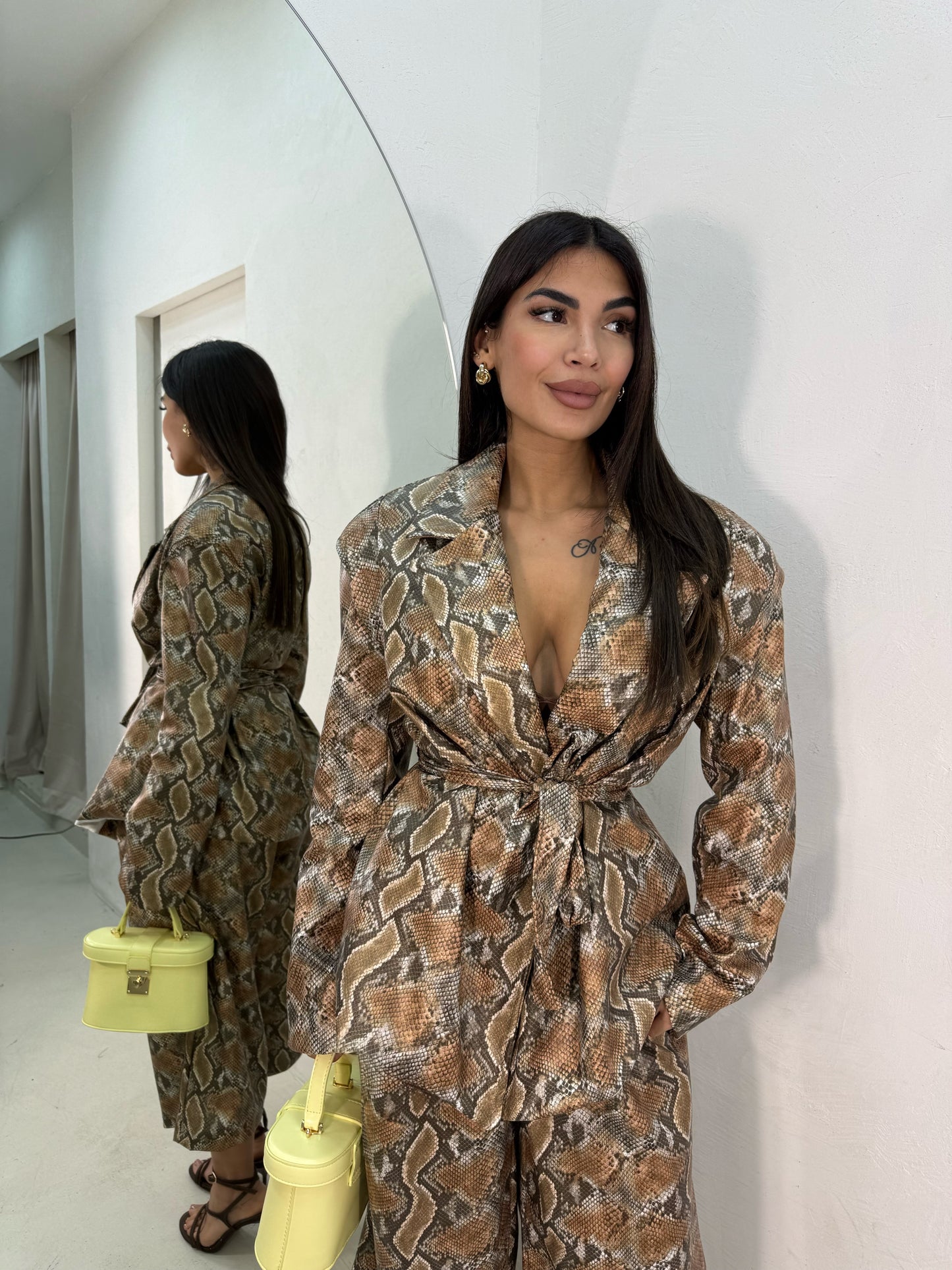 Tailleur Pitonato