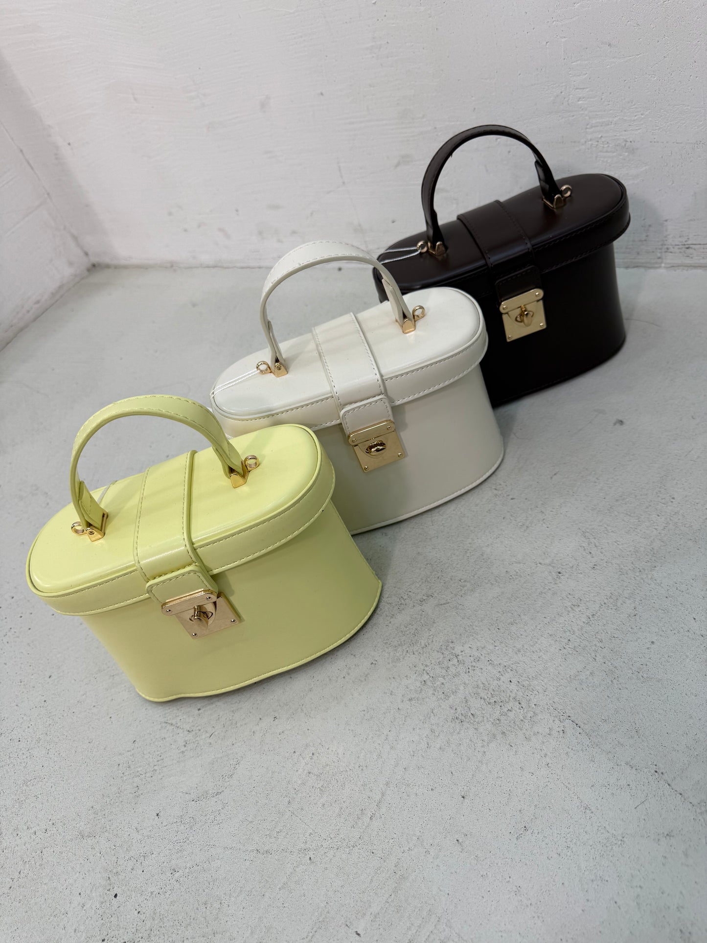 Borsa Leya